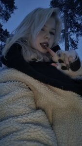 LynetHakes winter dream Pic 4