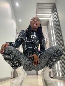 GabrielaLugo Between Threads and Moans Pic 4