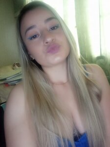 Ashley_rey_ Public Pic 5