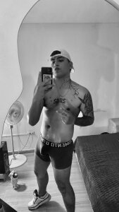 ThomasThundr Public Immagine  2