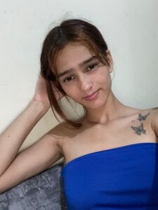 MelodyMansson Good afternoon, beautiful ☀️✨ I’m live from 2:00 p.m. to 8:30 p.m., glowing with soft confidence, pl Pic 3