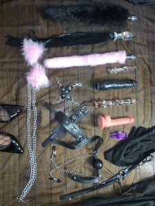 Hela_Strossner Submissive 🖤 Pic