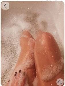 Honesty-Mel Public Pic 3