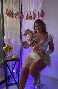 Elise-Leyton 🎂 it's my birthday 💗 Pic 5