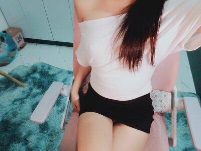 -Hyna-Kiss me😍图片