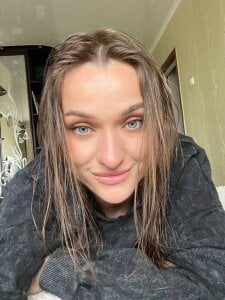 EmmySkyy Public Photo 3