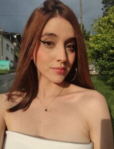 MeganR_ A little bit of home, a little bit of skin, and a lot of me. 💕 Pic 4