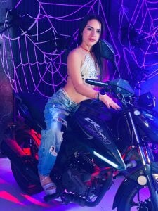 CooperEmma_ Public Pic 2