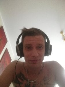 SlushySatellite523 Public Foto 8