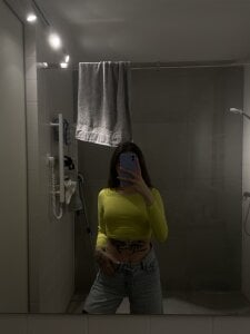 AlmaryKim Public Pic 5