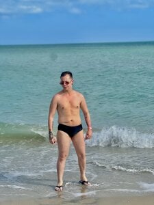 AxelMuller On the beach Pic