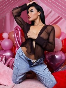 Blackywhiite luxury ebony Pic