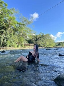 CumFactoryLuna I Love River 🏞🏞🏞 Pic
