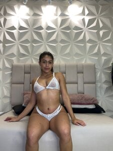 Hannah_Pavan