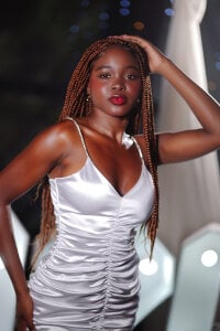 SARA_COLLIINS_ Happy 🎇 New 🎉 Year 🎈 Pic 5