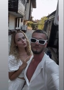 💗224💗 de lowkeypair  2 Imagens