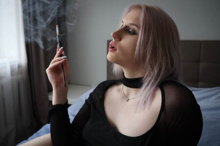 MertyXX Smoking Girl รูป  4