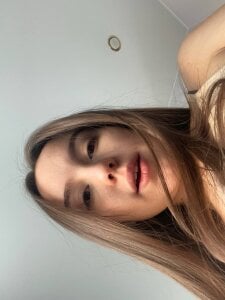 LisaSmiths sleepy morning :3 Pic