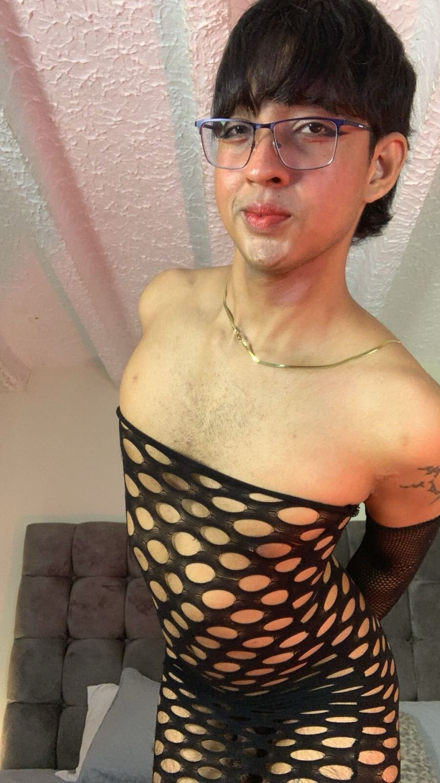 Dark_hairy_ Populära bilder 5602