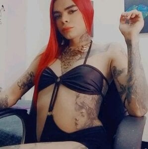 emmily_collins Public Pic 4