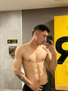 ThiagoFerrero_Hot TRAINING MY BODY Pic 2