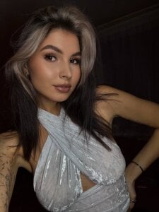 FeliciaKogen do you have the strength for me? Pic 3