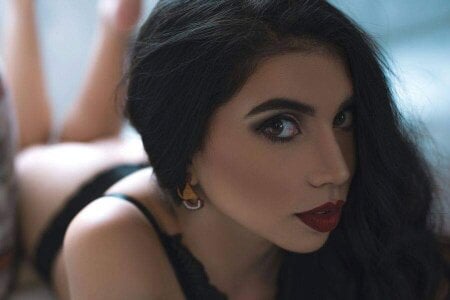 Nina-monroeMy firts photo studio Bild 4