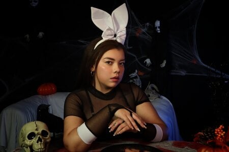 leilapons Careful… I can make you beg and smile at once. Pic