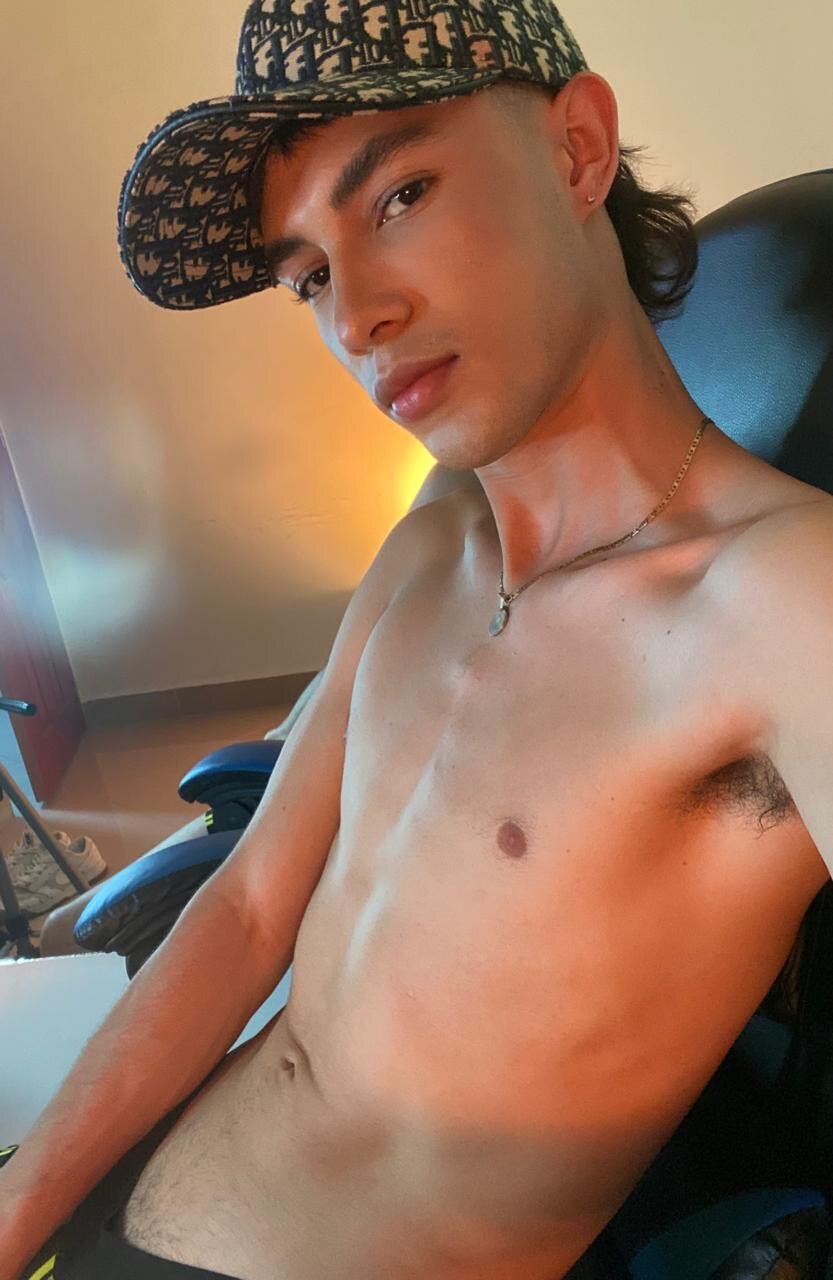 Alexxus_Smith Trending Plaatje 1988