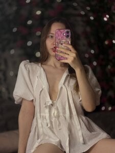 Petite_Polly 🤍 innocent heat 🤍 Pic