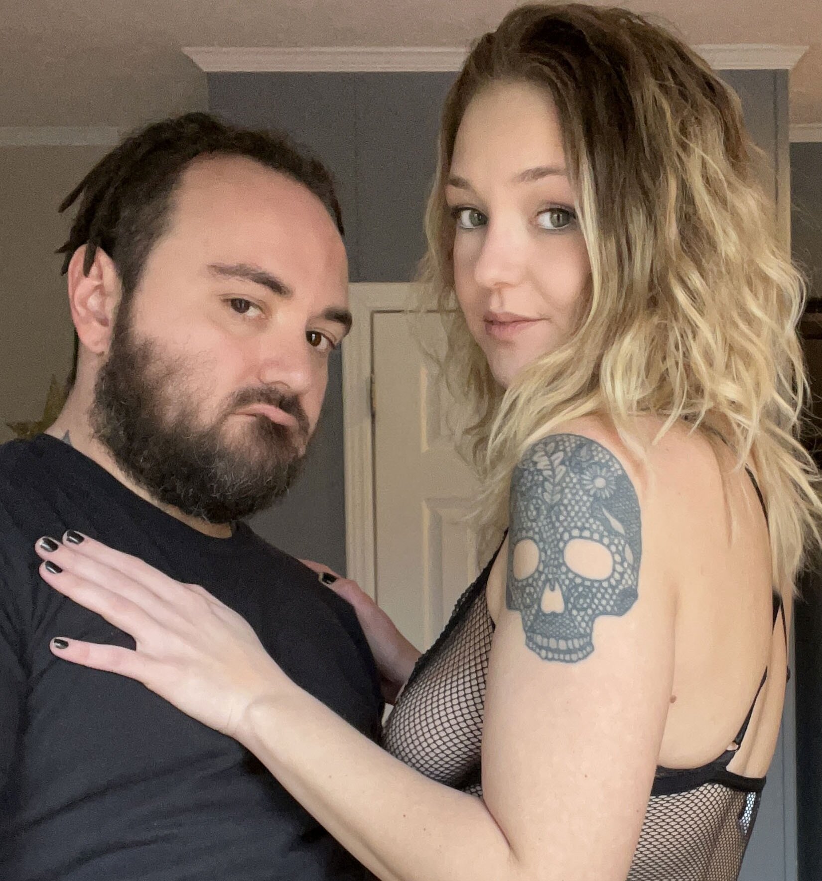 Join KRCREME Live Sex Chat - Profiles, Reviews, & Porn