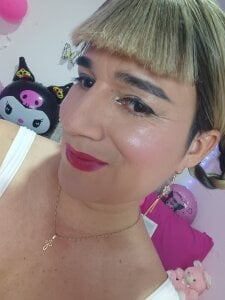 tania_lucia1 birthday Pic