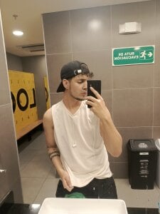 Tyler_Evans Public Pic 4