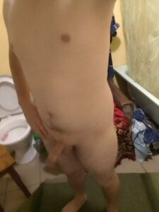 Myn693 Голий Pic 2