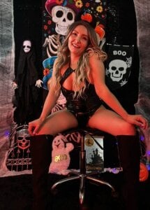 nanis_milf hallowen two Pic 2