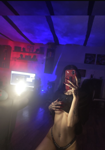 BlueVelvetBat420 Public Immagine  5