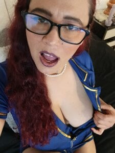 MarthinaBaker don't stay on our plane Hình 2