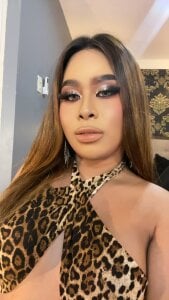 AlluringEmeraldPublic图片