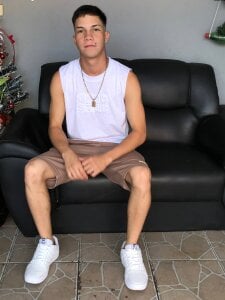 flecharojaa69 Public Pic