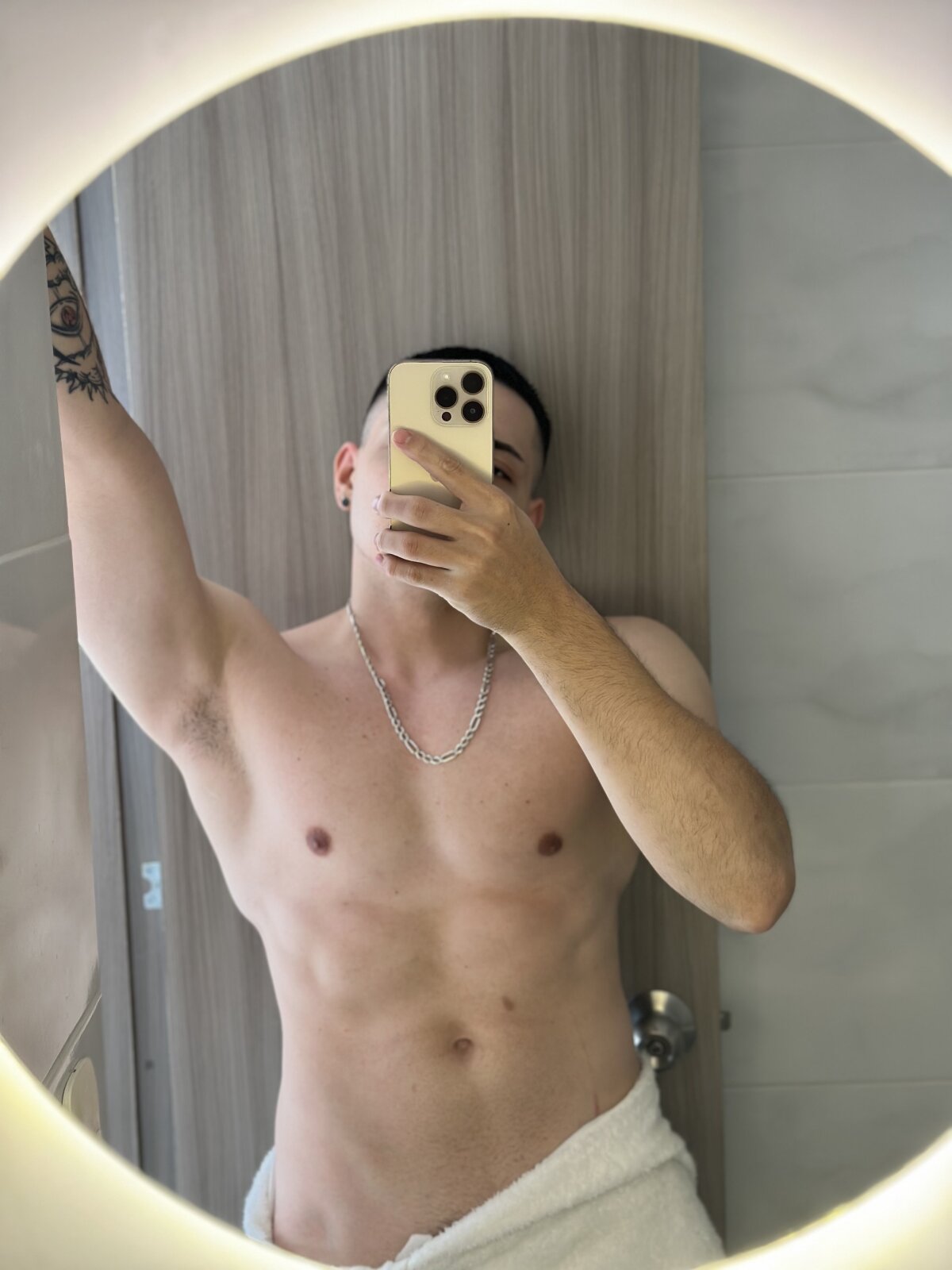 Maxwell_Dupont Trending Pic 2350