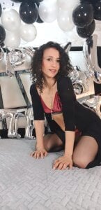 AriannaRussell_ happy birthday arianna ❤️🖤❤️ Pic 8