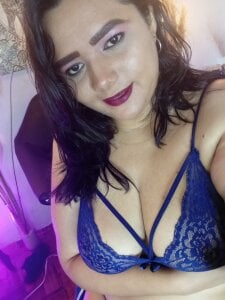 CurvyHorny_Caro Have a good weekend Pic 3