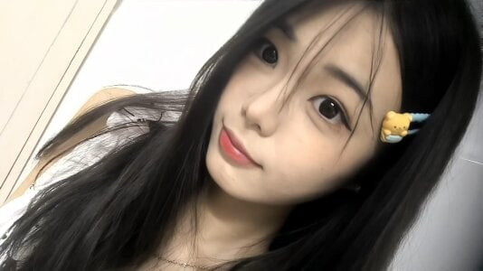 Angela-172 Public Pic