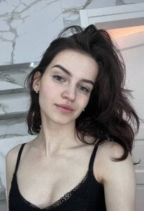 BellaBriggs Public Foto