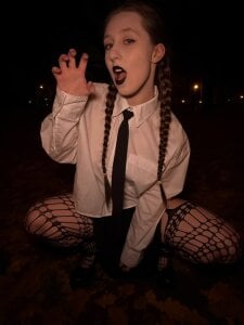 FroggyAnna 🦇🎃trick or treat??🎃🦇 Pic 4