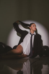 Antonella_Grayy Your sexy businesswoman Pic 7