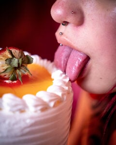 Happy birthday to me. 🌹🎂 de ZammyRossee  5 photos