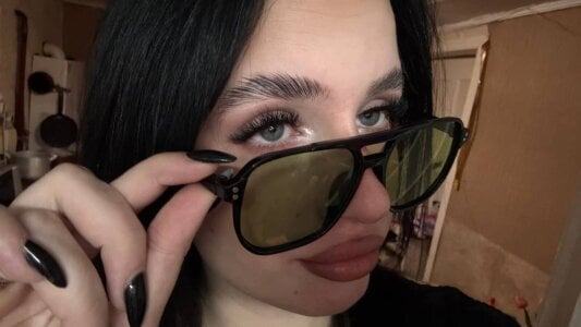 Just Me Today 🤍 de LovestKetie  Imagens