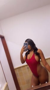 Naomi_bennetのSummer Heatの 4枚の写真