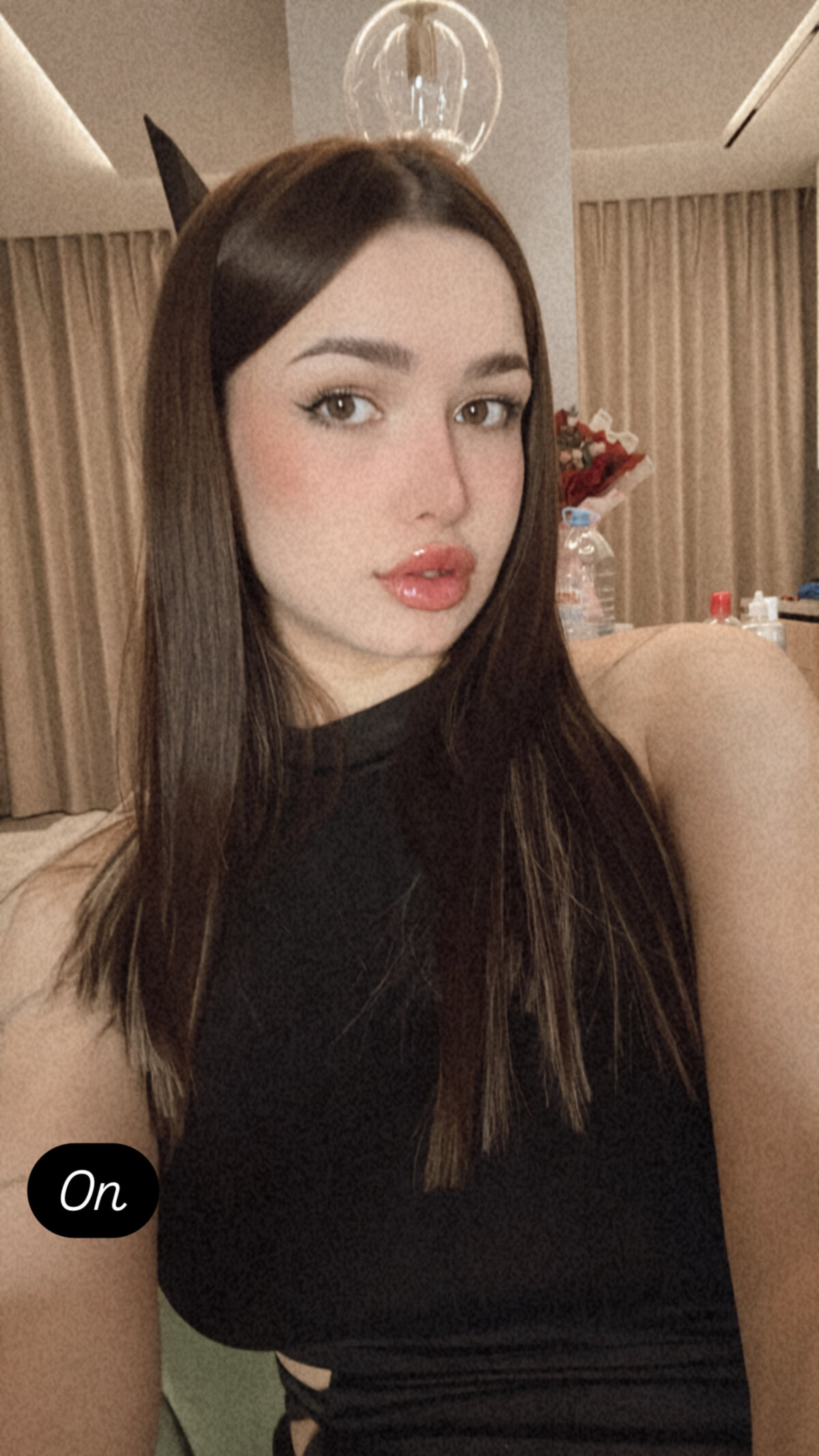 Discover Trending Posts by Top Webcam Models | Stripbate